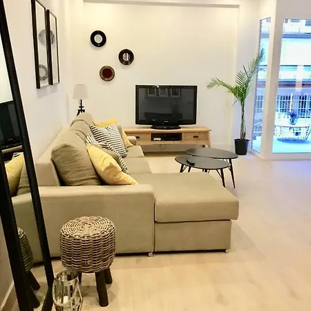 El Balcon De La Rambla Apartment *